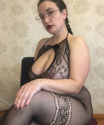 Со мной ты сможешь окунуться в мир страсти и наслаждения. У меня есть опыт и я знаю, как доставить удовольствие. Мои услуги включают классический секс, оральный секс и многое другое. У меня есть отличные отзывы от моих предыдущих клиентов, которые говорят о моей профессиональности и умении угодить. Я буду рада предоставить тебе мои фото, чтобы ты убедился в этом сам. Живу в Москве и готова встретиться с тобой в любое время. 💋🔥🌟🌹 Москва,Москвы, в Москве 2913, 35 лет