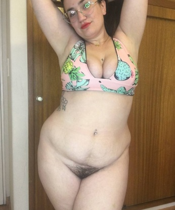 Со мной ты сможешь окунуться в мир страсти и наслаждения. У меня есть опыт и я знаю, как доставить удовольствие. Мои услуги включают классический секс, оральный секс и многое другое. У меня есть отличные отзывы от моих предыдущих клиентов, которые говорят о моей профессиональности и умении угодить. Я буду рада предоставить тебе мои фото, чтобы ты убедился в этом сам. Живу в Москве и готова встретиться с тобой в любое время. 💋🔥🌟🌹 Москва,Москвы, в Москве 2913, 35 лет