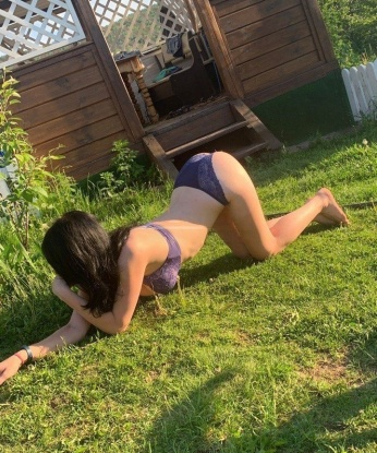 Рада приветствовать тебя в Москве! У меня есть все, что нужно для того, чтобы ты провел великолепное время. Я могу предложить тебе организацию отличной встречи, полную страсти и нежности. Мои услуги включают классический секс, оральный секс, массаж и многое другое. Если ты хочешь отдохнуть и расслабиться после напряженного дня, я здесь для тебя. Я гарантирую абсолютную конфиденциальность и безопасность. Также у меня есть отличные отзывы от моих клиентов, которые подтверждают мою профессиональность и качество предоставляемых услуг. Для того чтобы сделать твою встречу еще лучше, я приложу все усилия и создам атмосферу, которая сведет тебя с ума. Жду твоего звонка или текста! 😘💋 6377, 20 лет